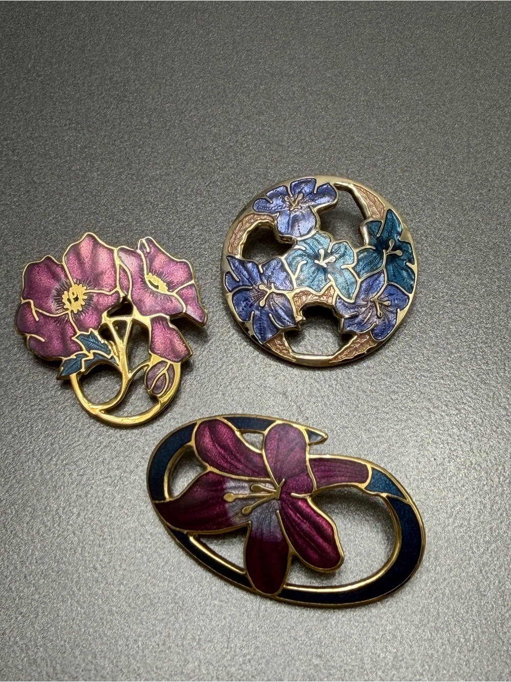 🙈2/$40 Vintage Cloisonne Brooches lot Pinks and Purples